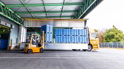 自動車部品輸送02