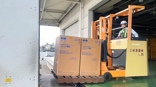 配送から回収までのトータル物流-1