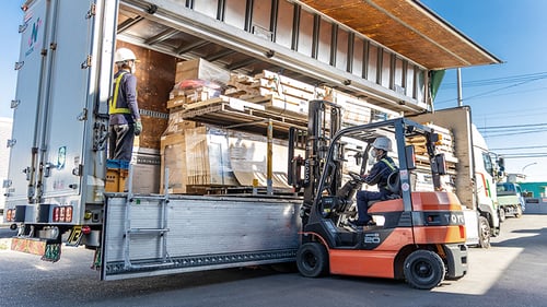 配送から回収までのトータル物流